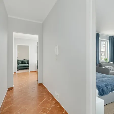 Spacious Ideal For Families By Renters *